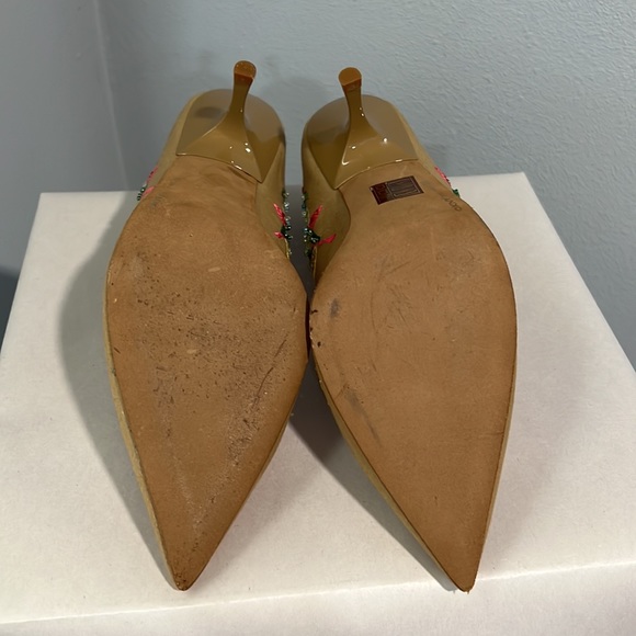 New DKNY Embroidered Heels - Picture 8 of 11